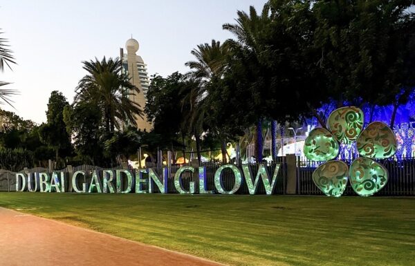 Dubai Garden Glow – A Visit to Largest Glow-In-Dark Garden in the World