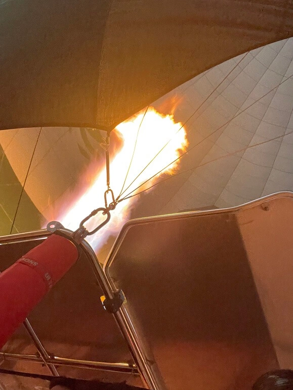 hot air balloon basket fire
