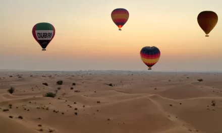 FLY HIGH ACROSS THE ARABIAN DESERT IN A HOT AIR BALLOON DUBAI